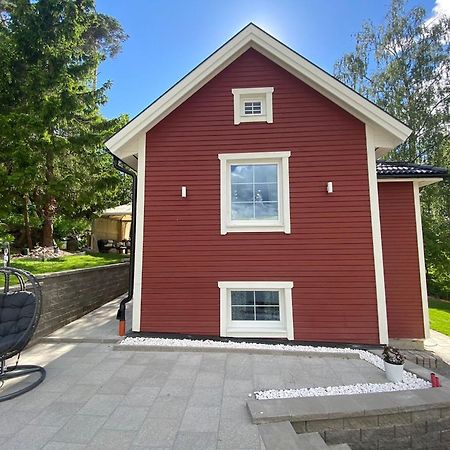 Charming Apartment In A Red House In Stockholm Exterior foto