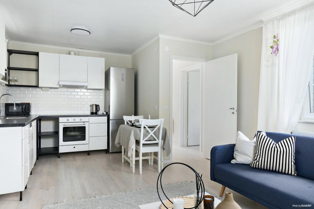 Charming Apartment In A Red House In Stockholm Exterior foto
